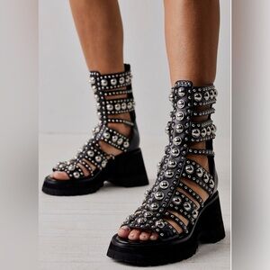 Free People Siren Studded Gladiator Sandals Size 7 NEW